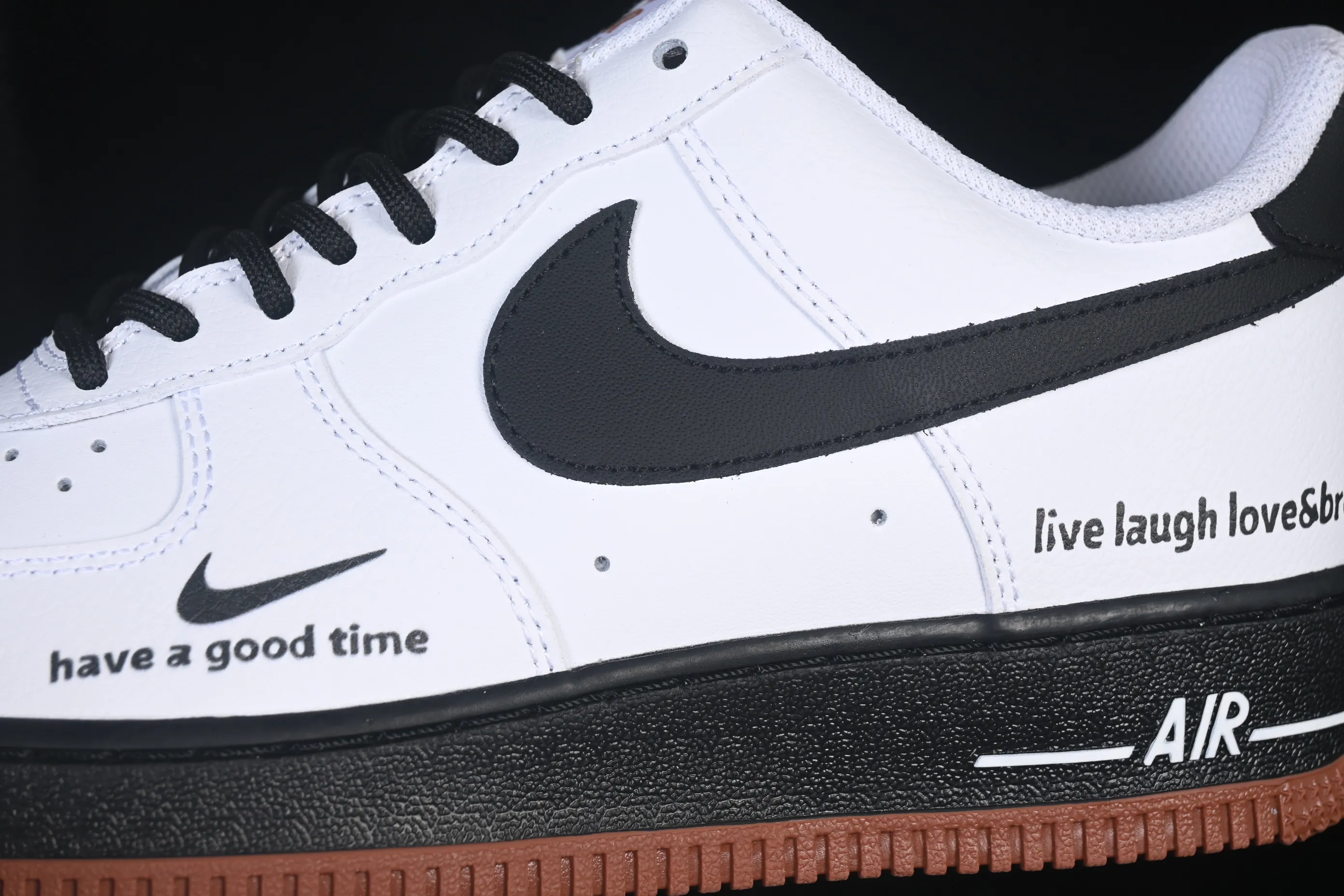 All categories Nk Air Force 1 Air Force series Nk Air Force 1 Low Air Force low-top Nike Air Force 1'07 Low Two-dimensional theme Classic black and white contrast Air Force 1 low-top casual sneakers ZH0316-161